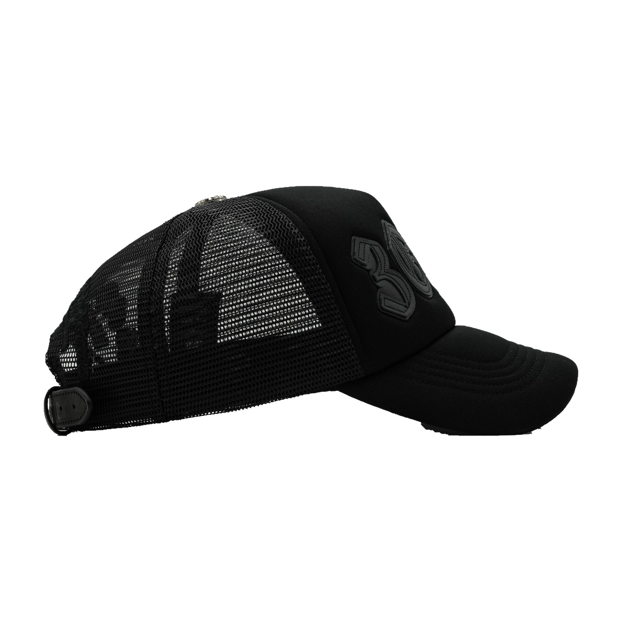 3ONE BLACK/BLACK curved brim — studio photograph DSC00229