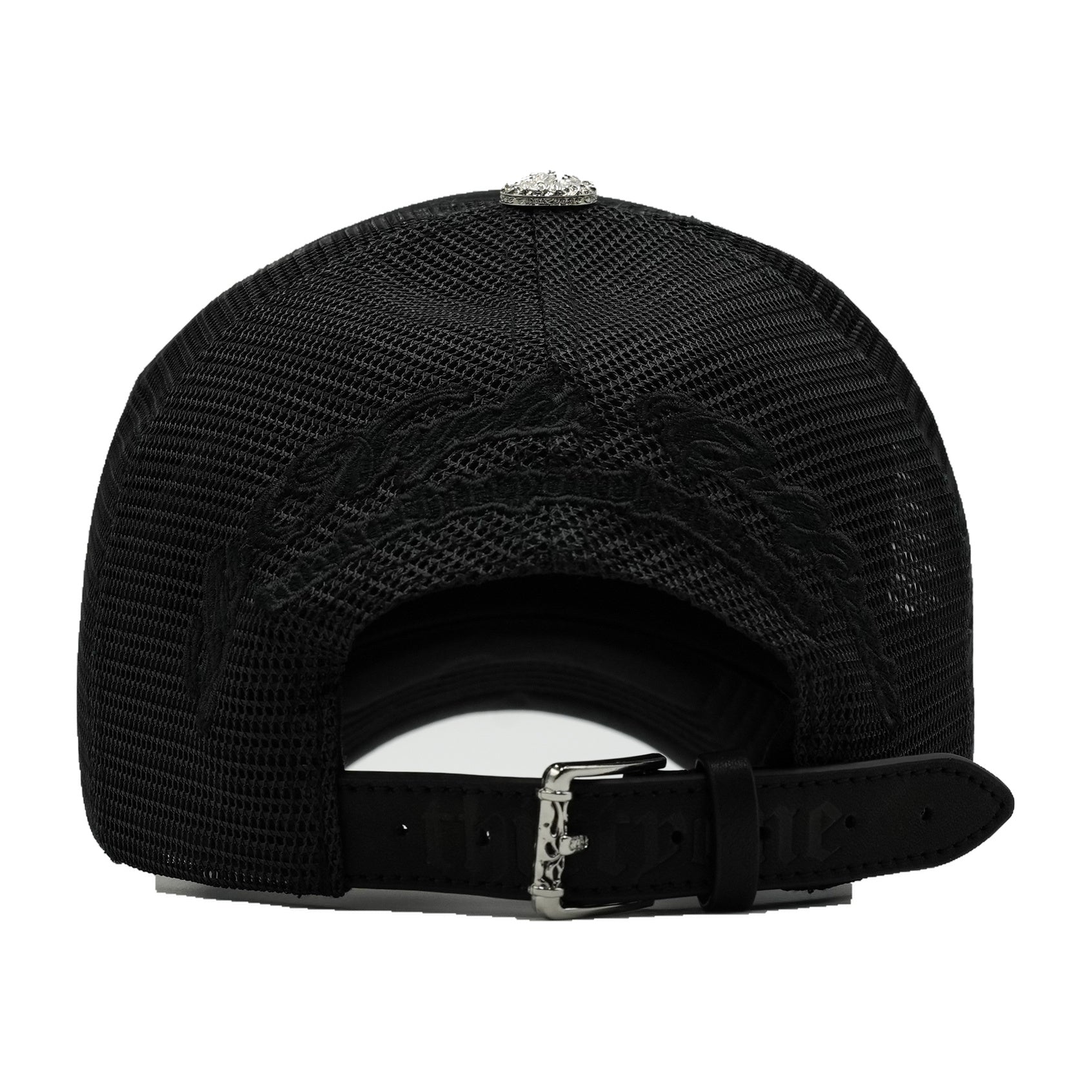 3ONE BLACK/BLACK curved brim — studio photograph DSC00231