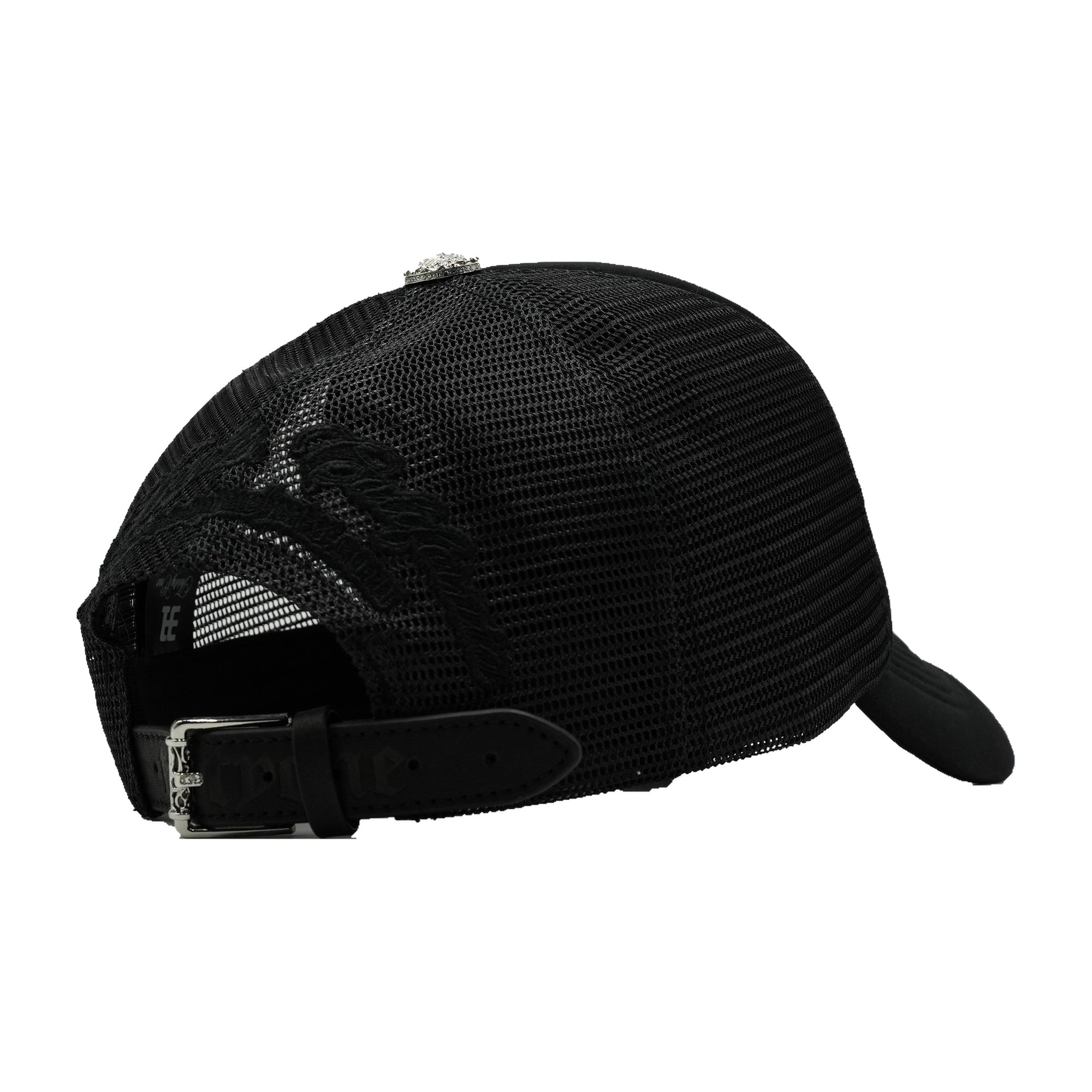 3ONE BLACK/BLACK curved brim — studio photograph DSC00235