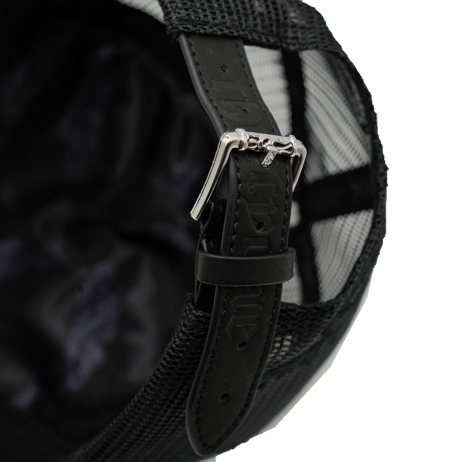 3ONE BLACK/BLACK curved brim — studio photograph DSC00240