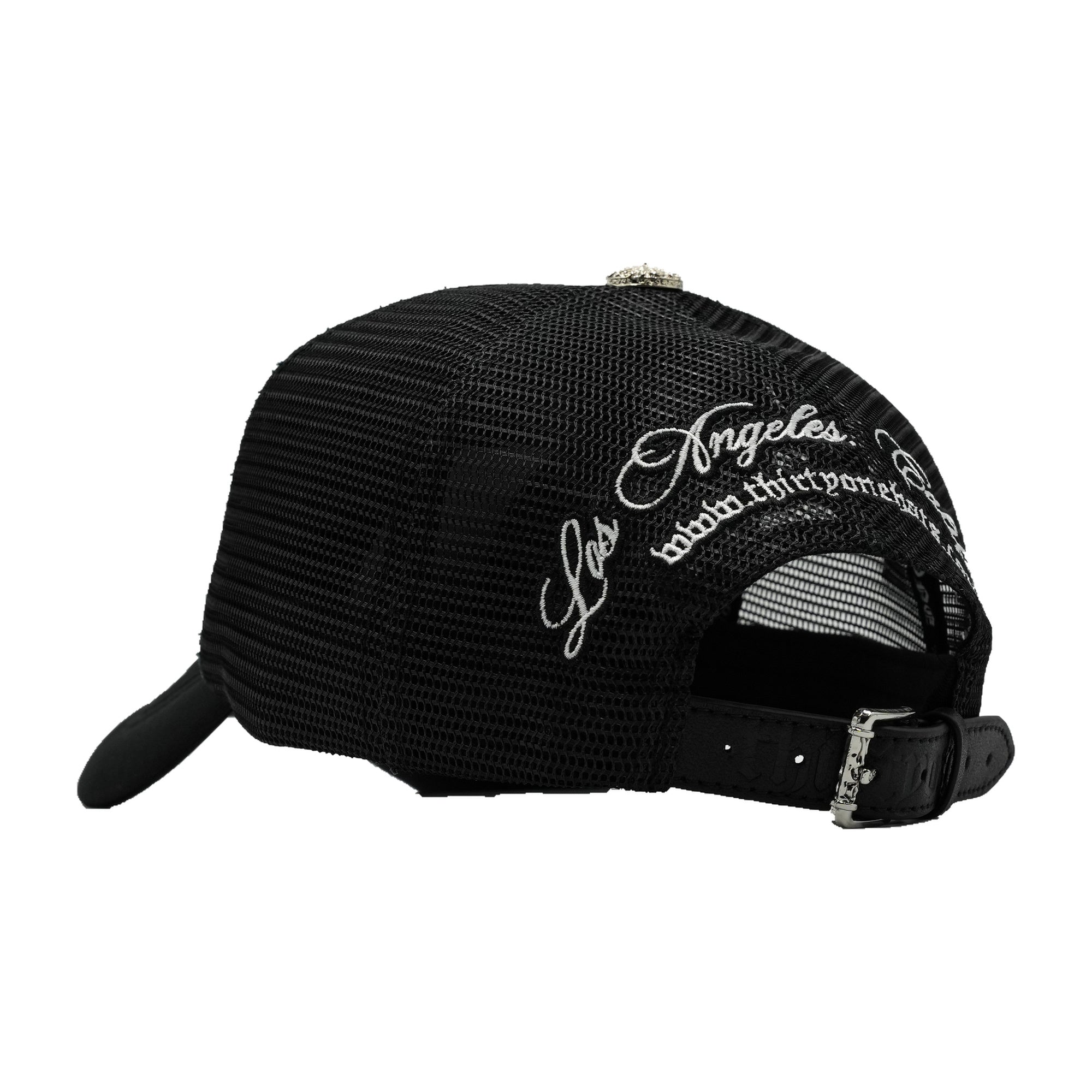3ONE PANDA curved brim — studio photograph DSC00263