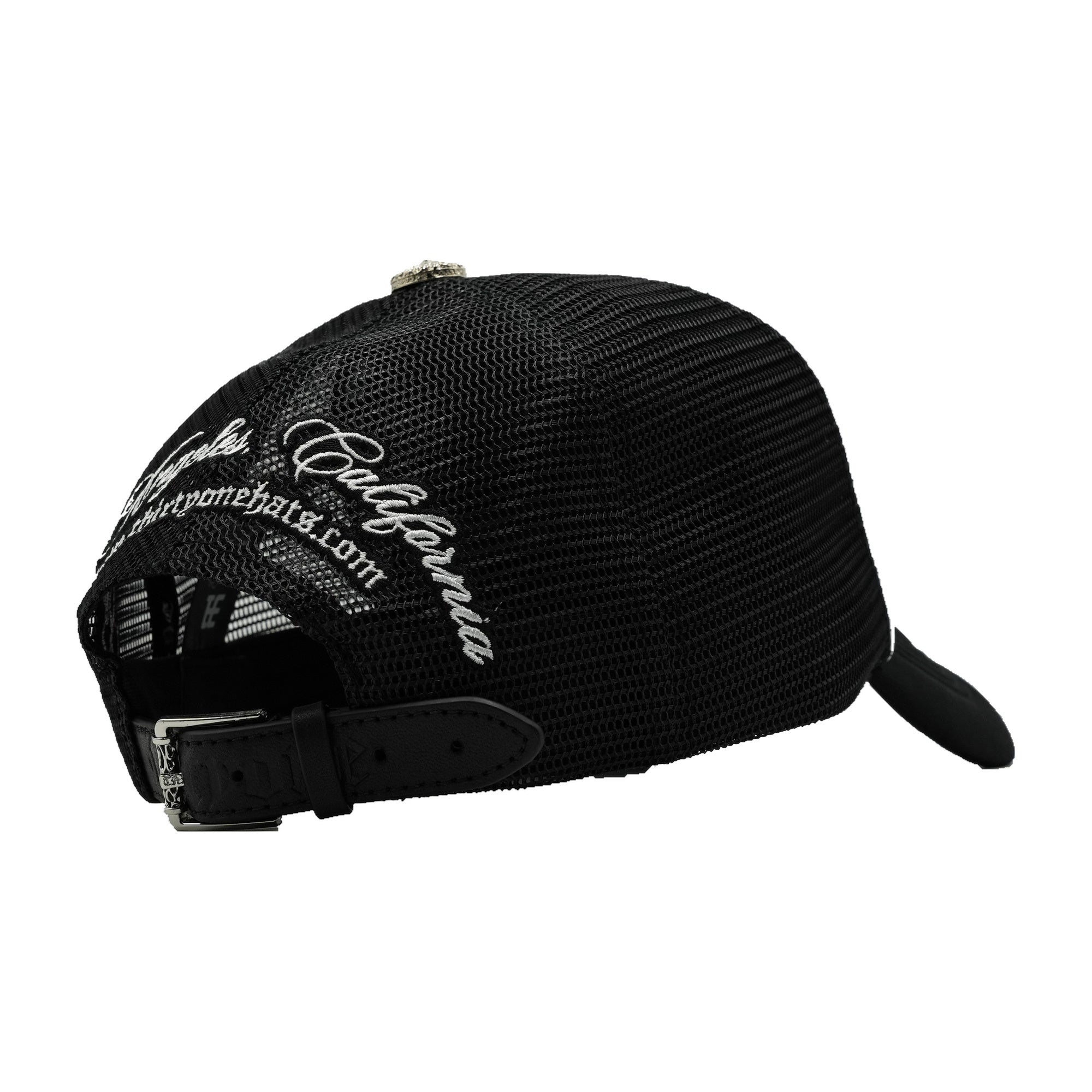 3ONE PANDA curved brim — studio photograph DSC00264