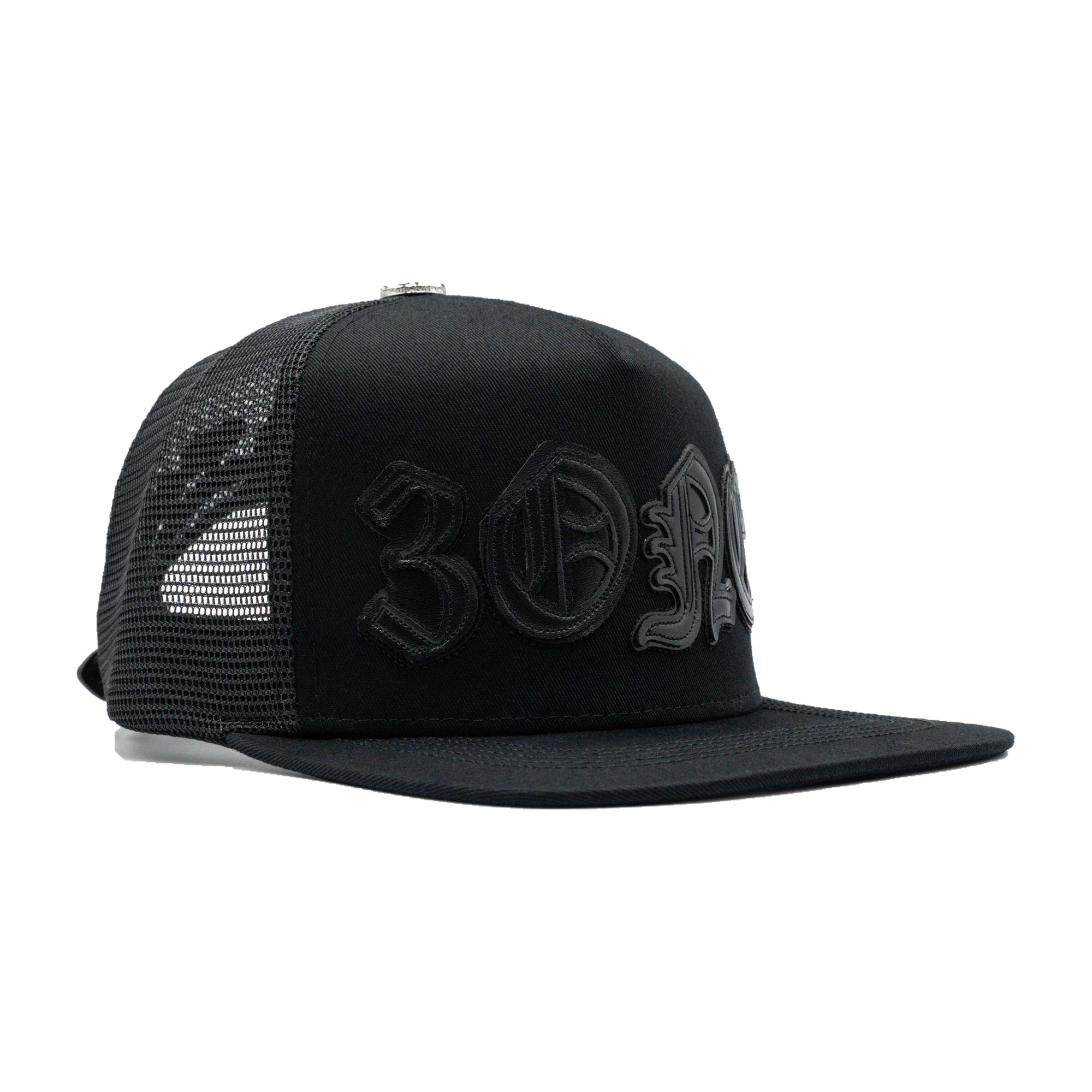 3ONE BLACK/BLACK flat brim — studio photograph DSC00106