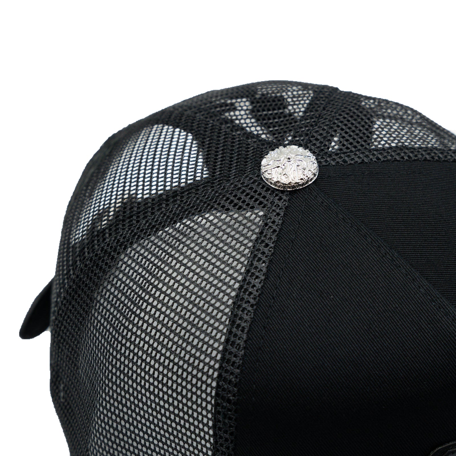 3ONE BLACK/BLACK flat brim — studio photograph DSC00187