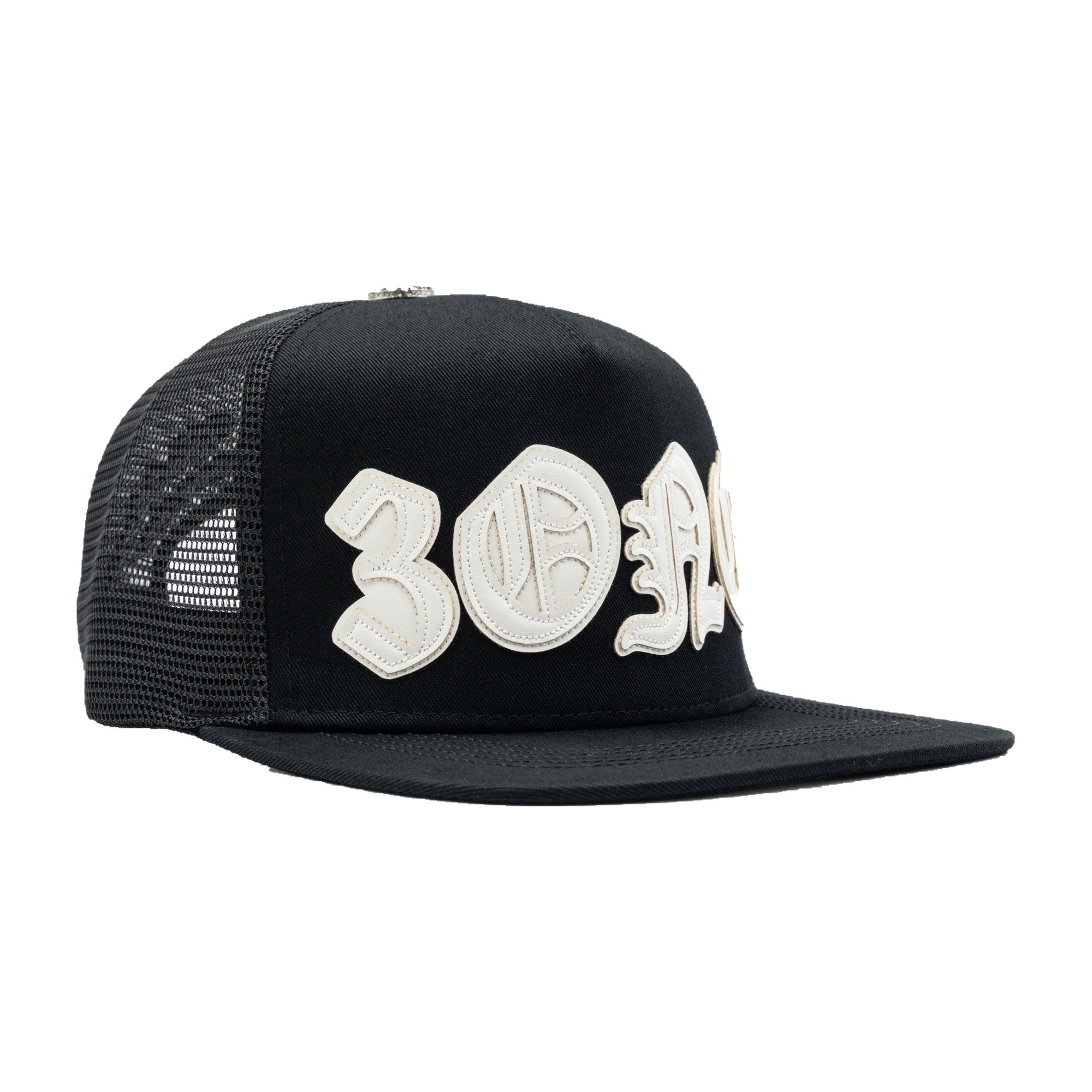 3ONE BLACK/WHITE flat brim — studio photograph DSC00124