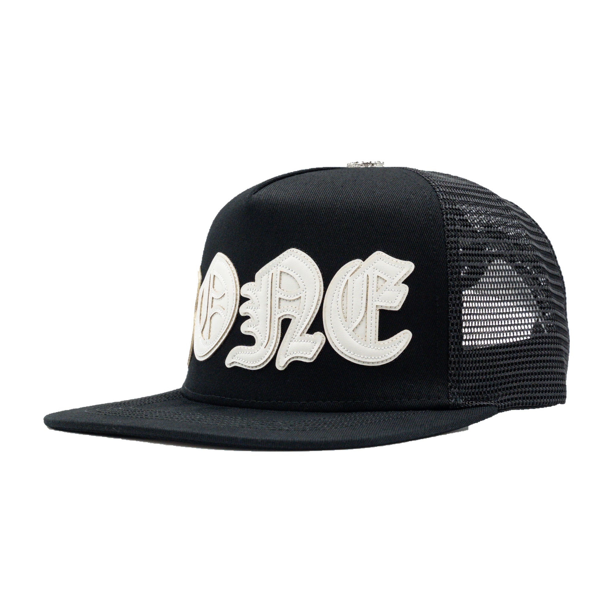 3ONE BLACK/WHITE flat brim — studio photograph DSC00125