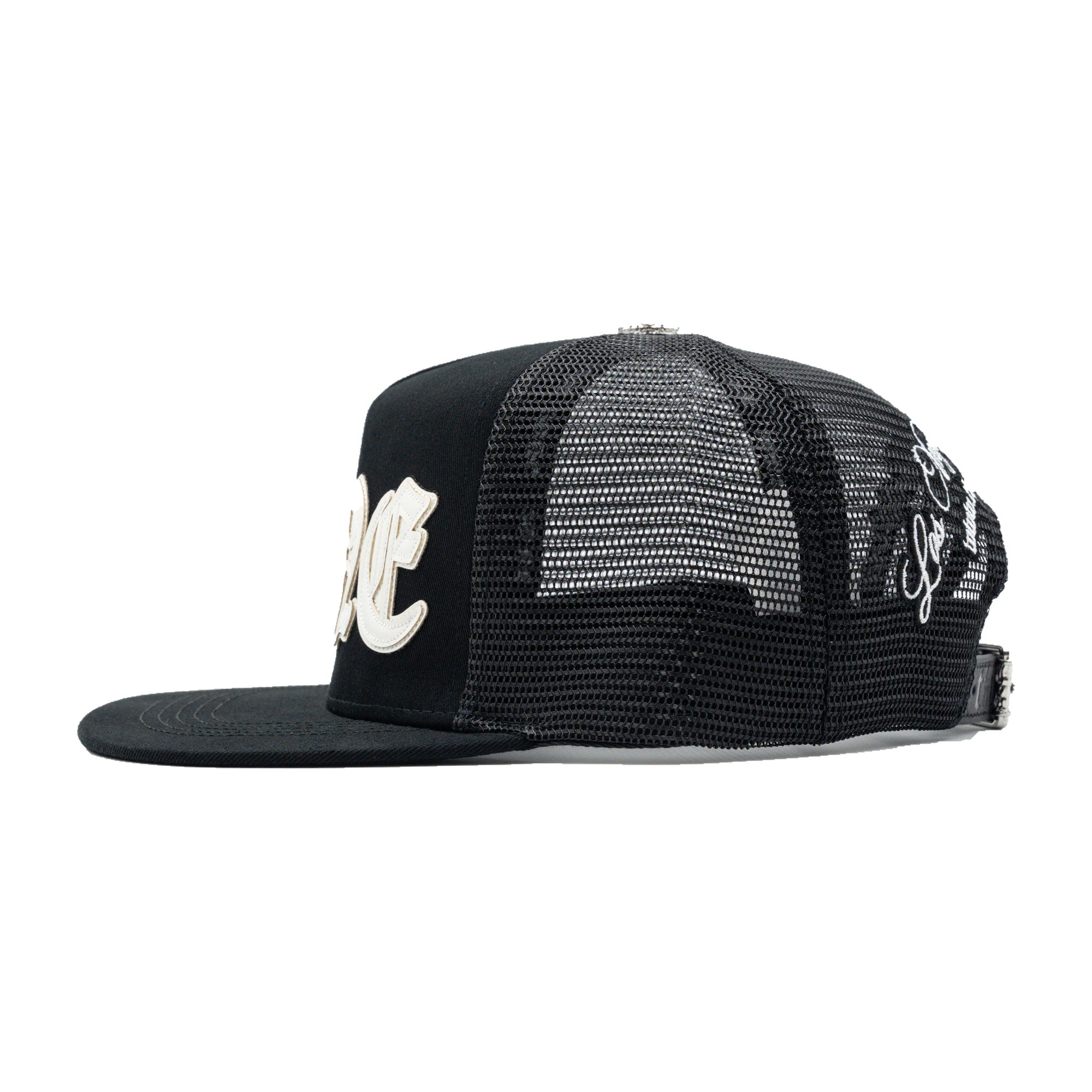 3ONE BLACK/WHITE flat brim — studio photograph DSC00127