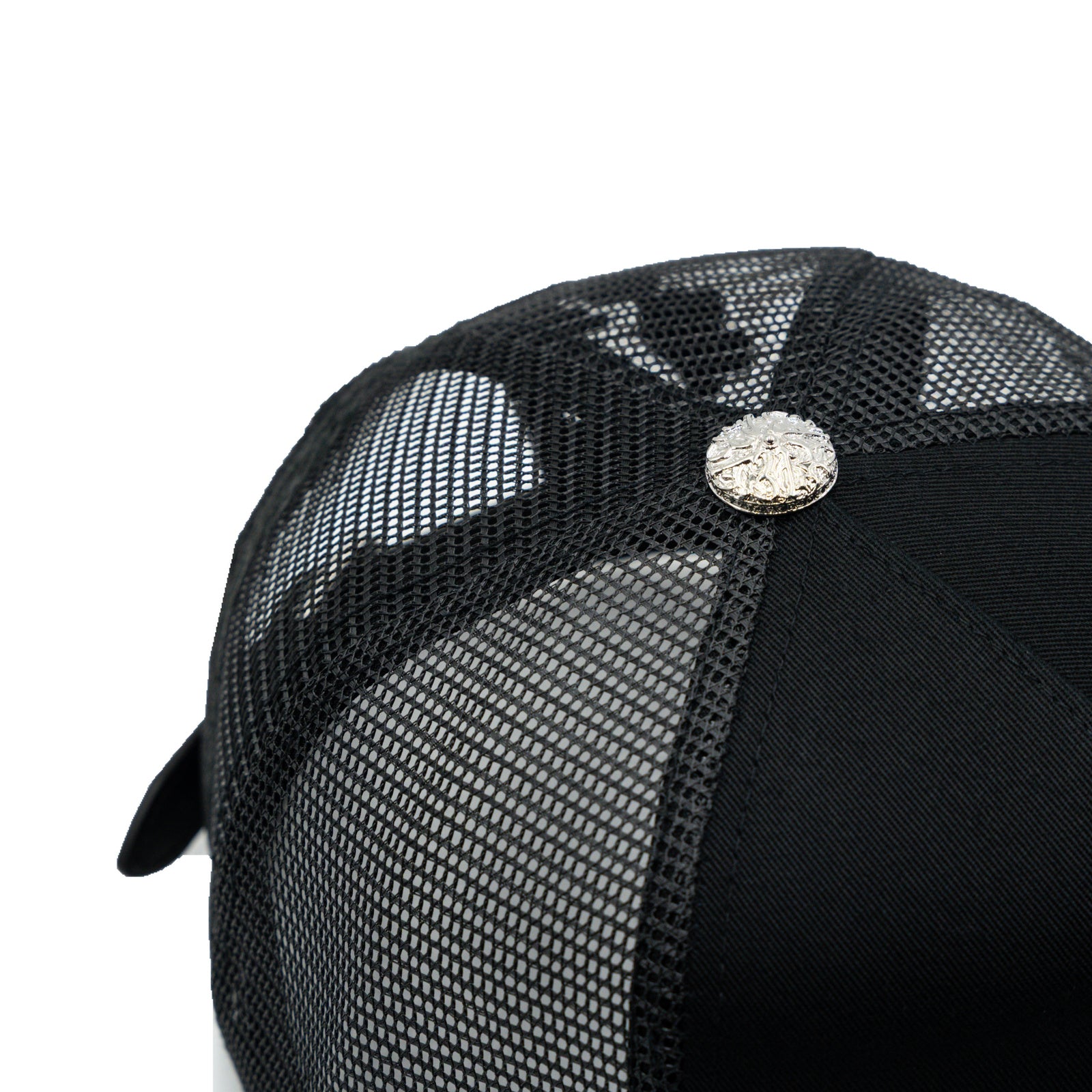 3ONE BLACK/WHITE flat brim — studio photograph DSC00192
